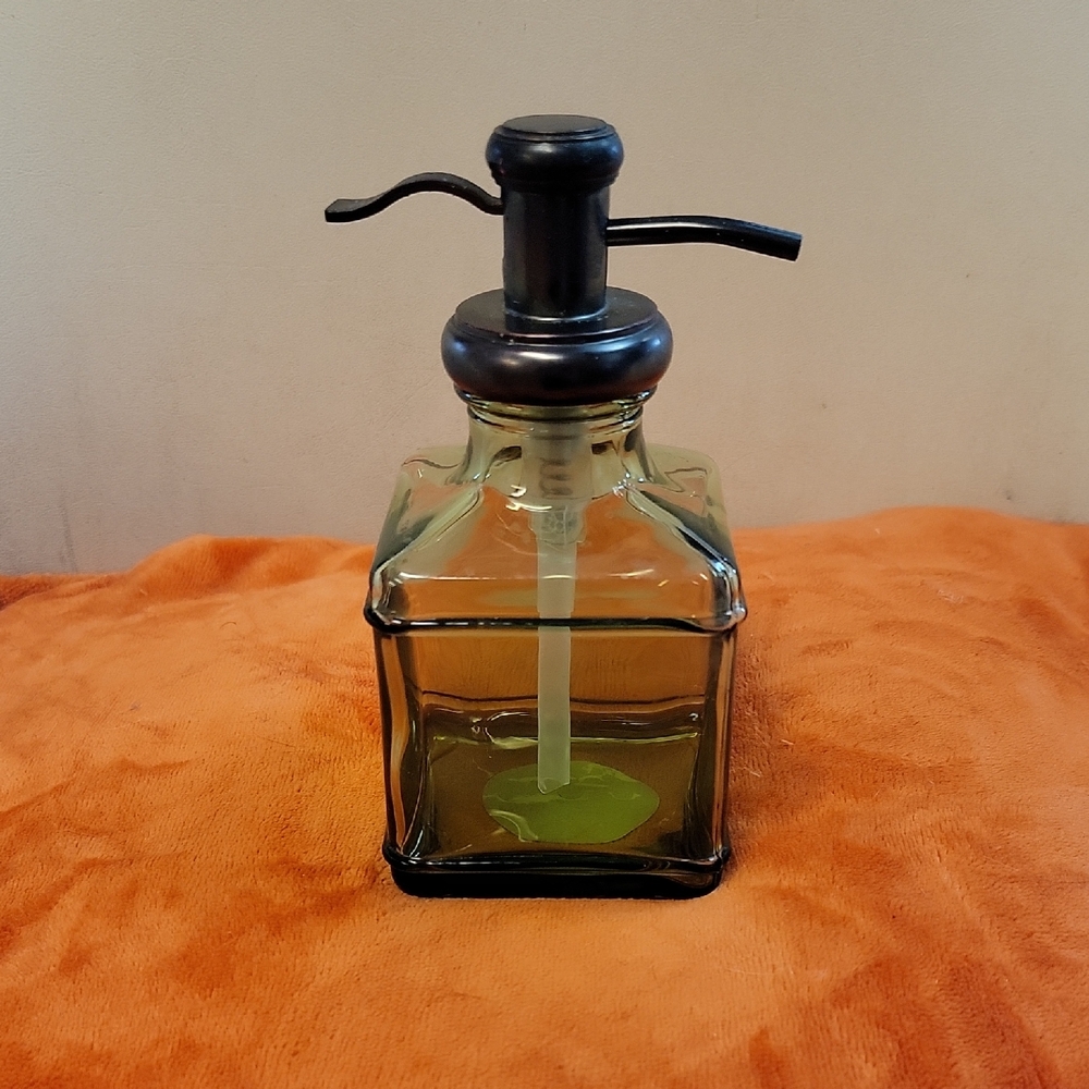 Square Glass Soap Dispenser with Oil-Rubbed Bronze Pump